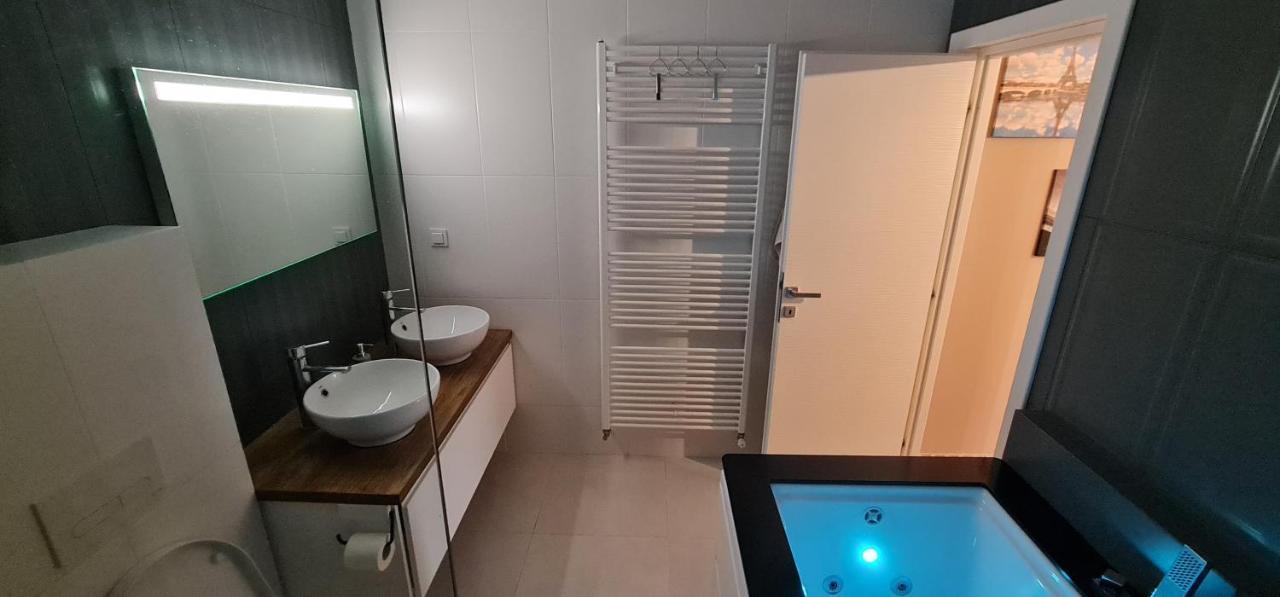 Tonitza Apartament Cluj-Napoca Buitenkant foto